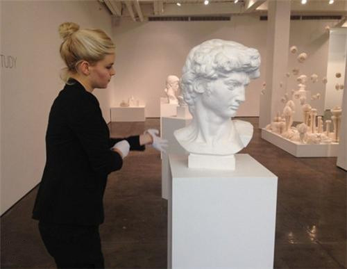 艺术家打造神奇动态纸雕塑获赞