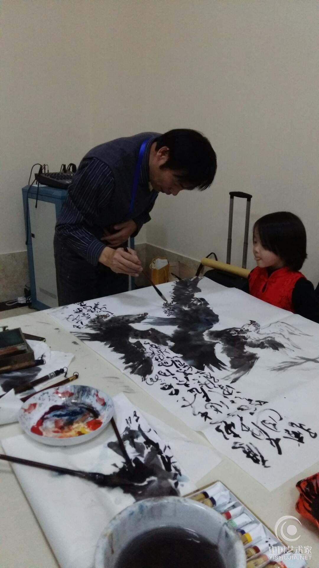 王福山特邀出席国务院、国家文化部、中央电视台、天津书画家协会等主办的毛主席诞辰122周年纪念活动。 王福山特邀出席国务院、国家文化部、中央电视台、天津书画家协会等主办的毛主席诞辰122周年纪念活动。