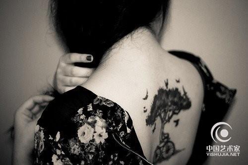 中国女性的文身(刺青)运动：好女孩也想“坏”一回