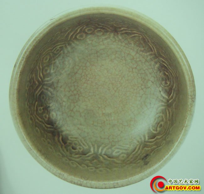 明  龙泉窑青瓷印花碗